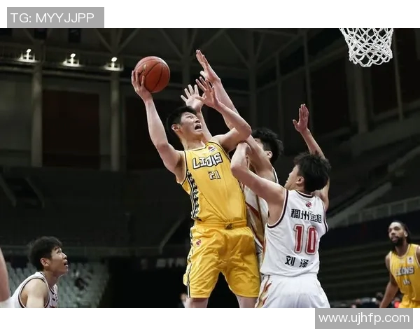 胡金秋领衔广厦队奋战CBA赛季展现篮球风采与团队精神