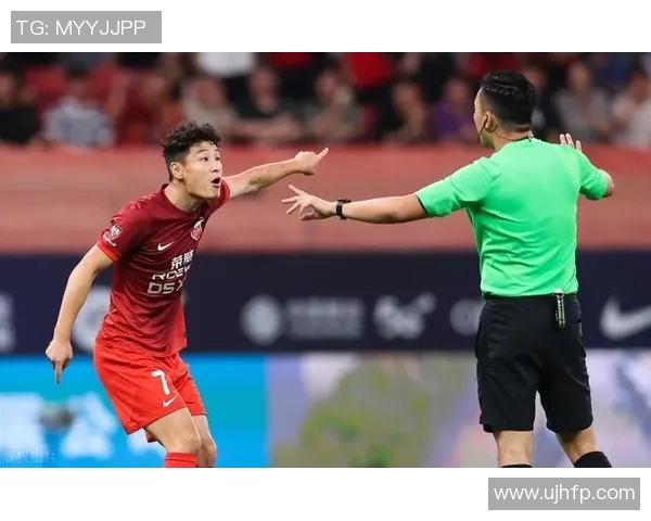 武磊精彩破门得分助力球队逆转胜利展现出色状态与实力