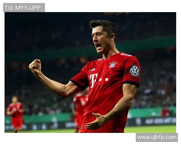 利沃夫斯基发威，紧随穆勒争夺射手榜冠军位置